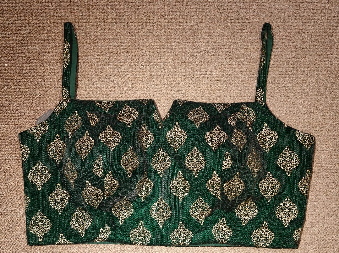 Ornamental Crop Top – Noir Green Bloom