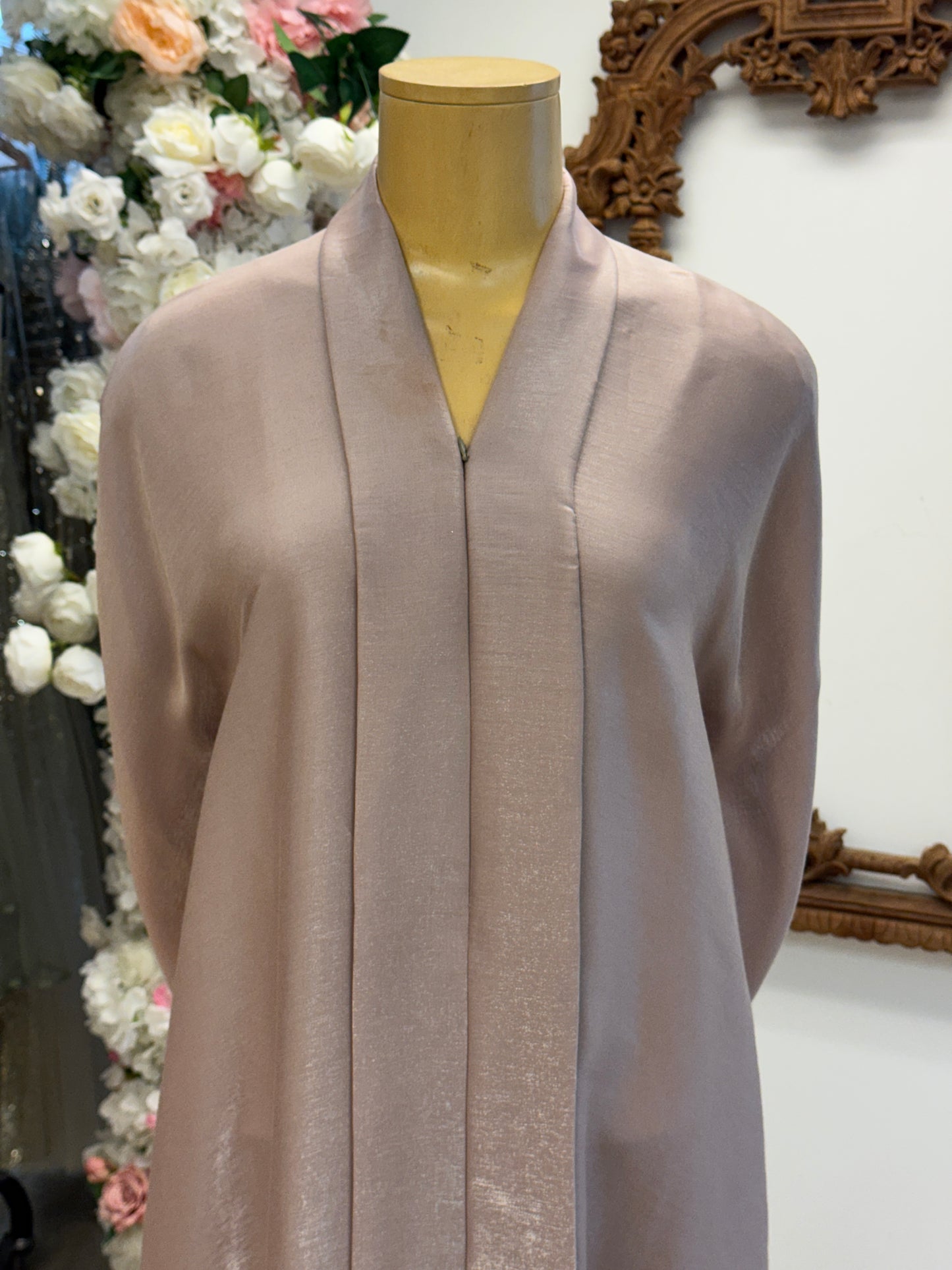 Blush Aura Abaya