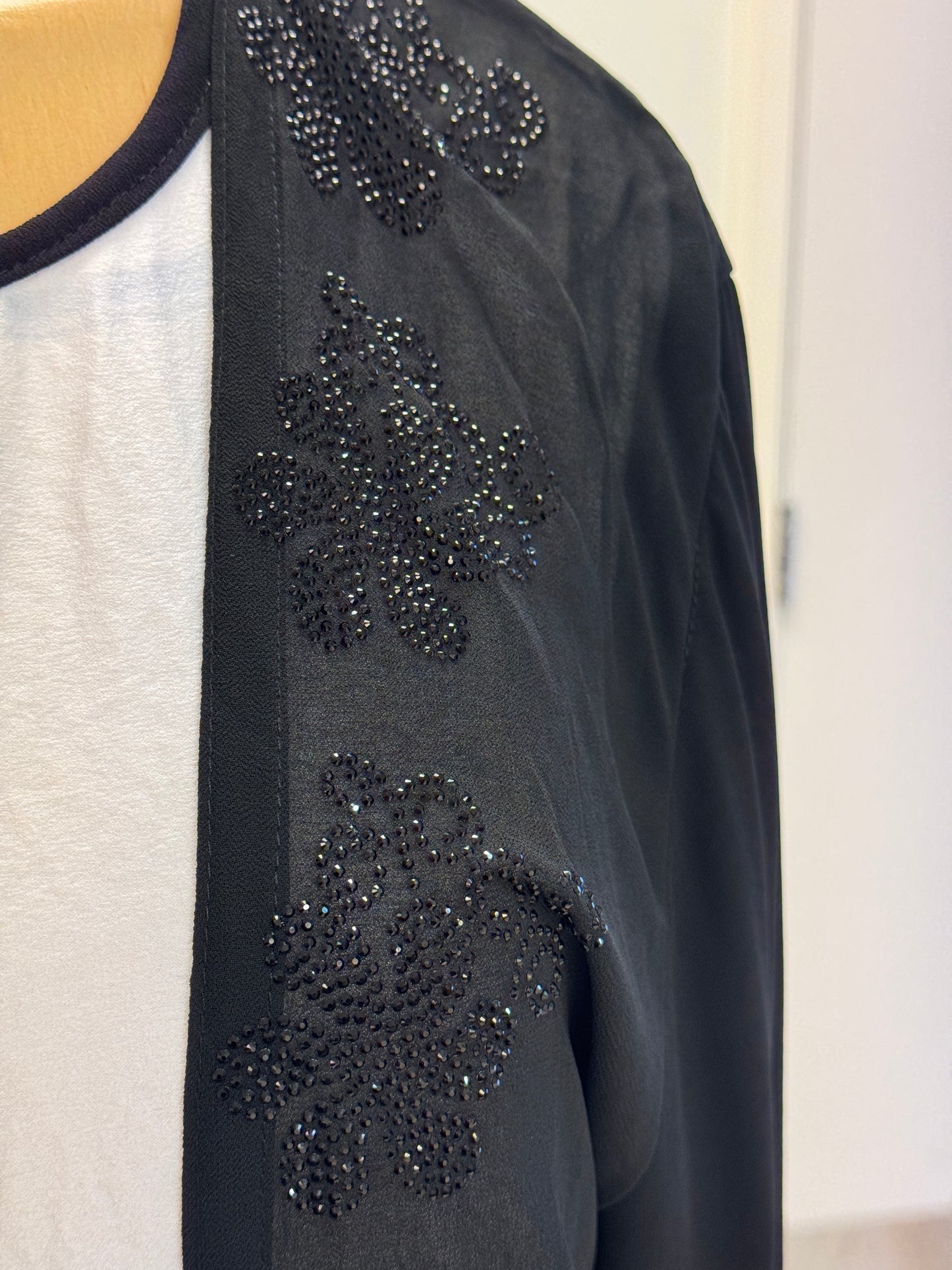 Monochrome Abaya – Black with White Panel