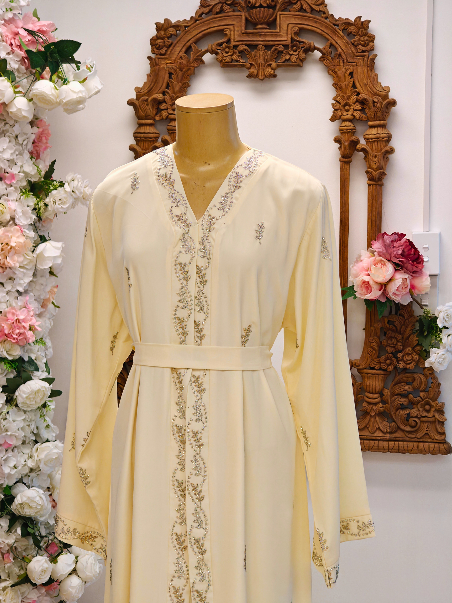 Cream Whisper Abaya