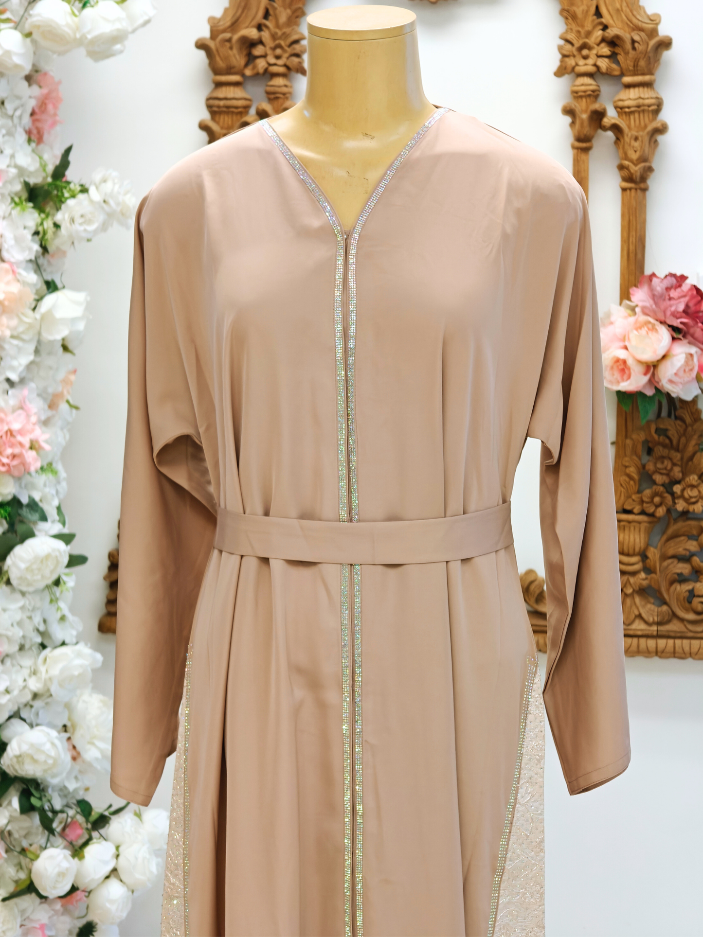 Champagne Glow Abaya