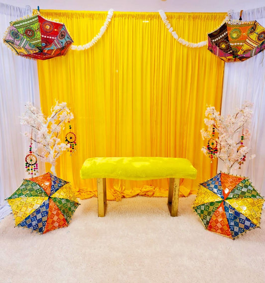 Sunshine Umbrella Bench Display