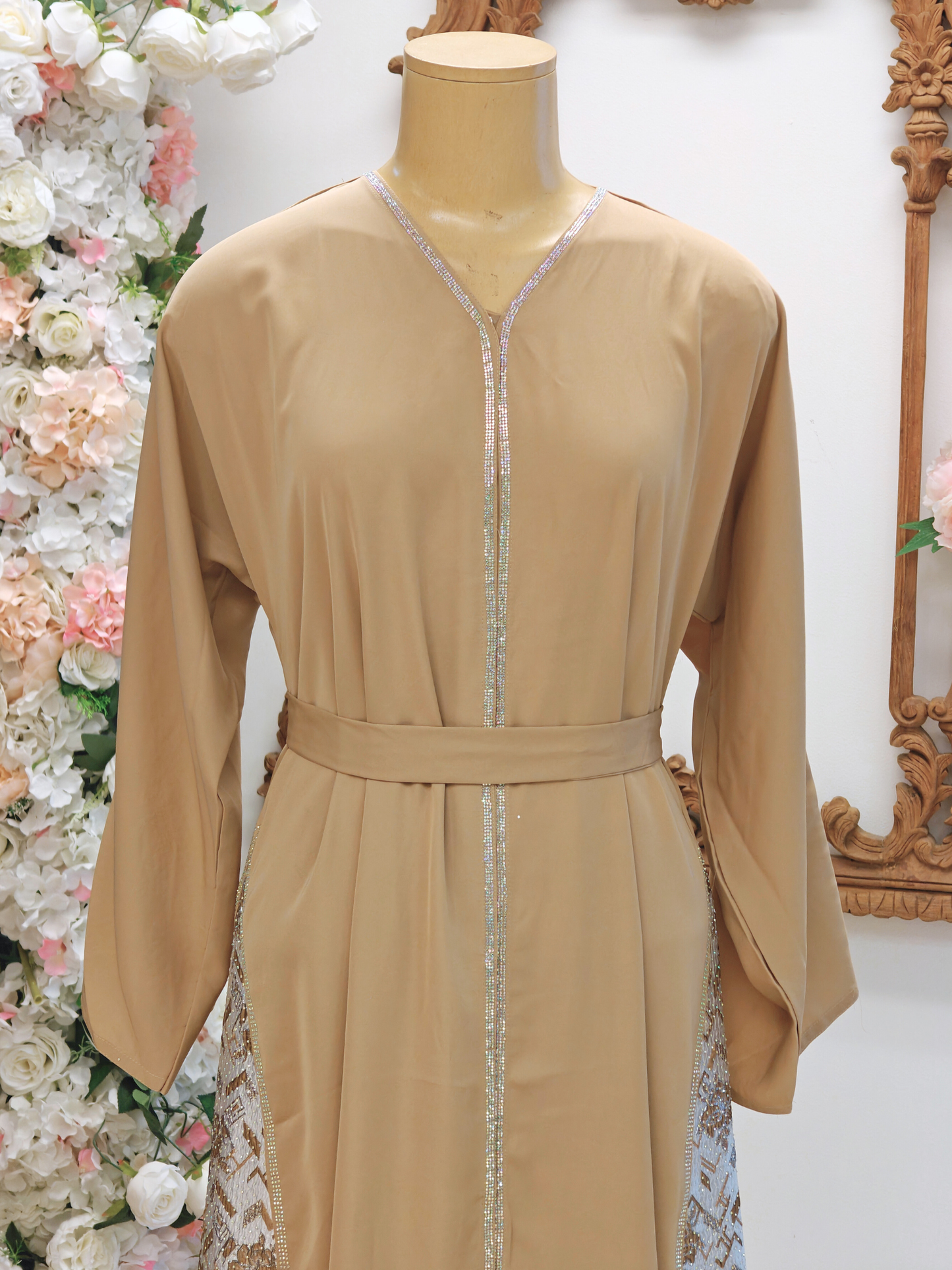 Sandstone Luxe Abaya