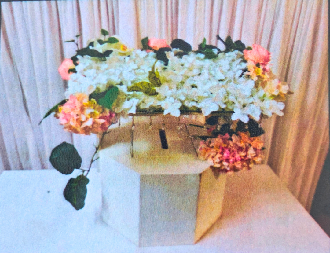 Romantic floral Centerpiece