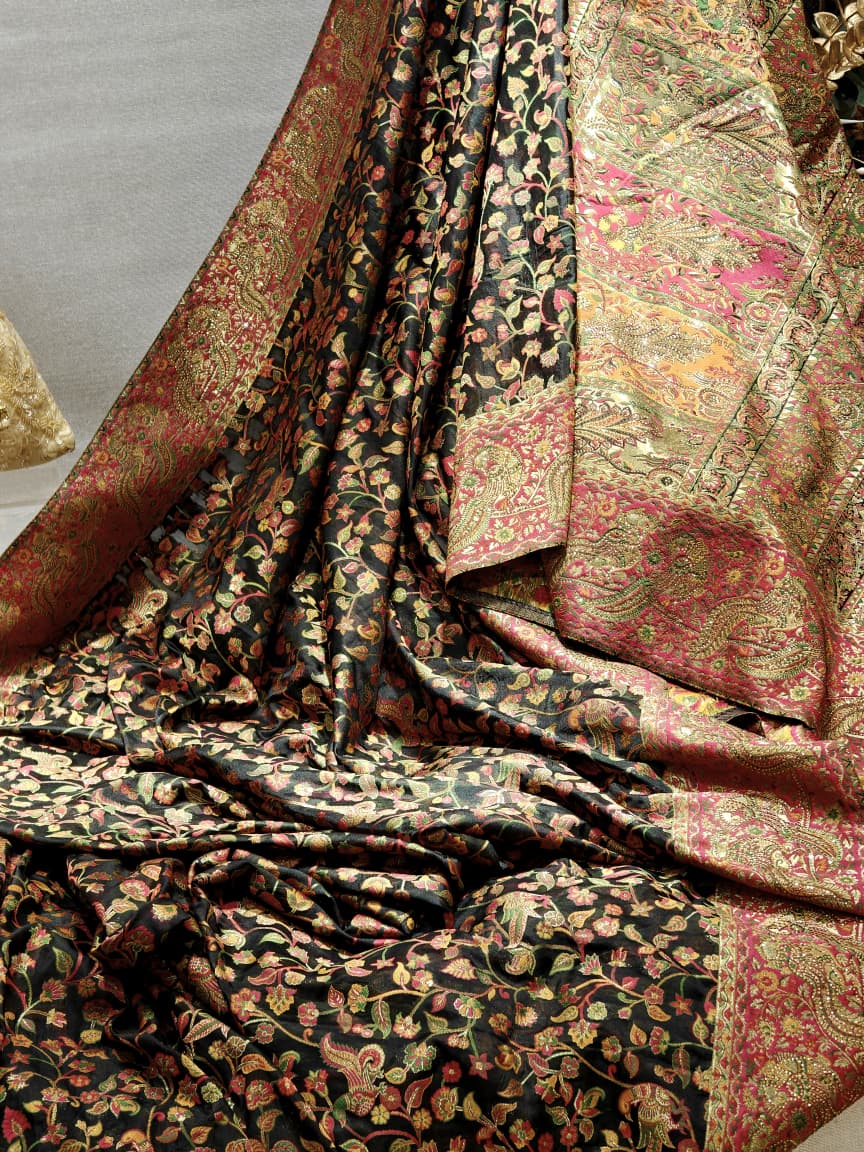 Black & Gold Banarasi Saree  SE12