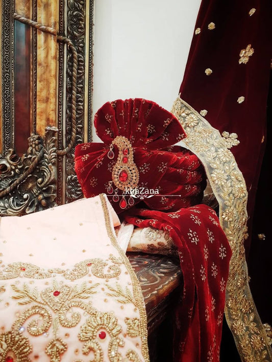 Maroon Royal Groom’s Accessory