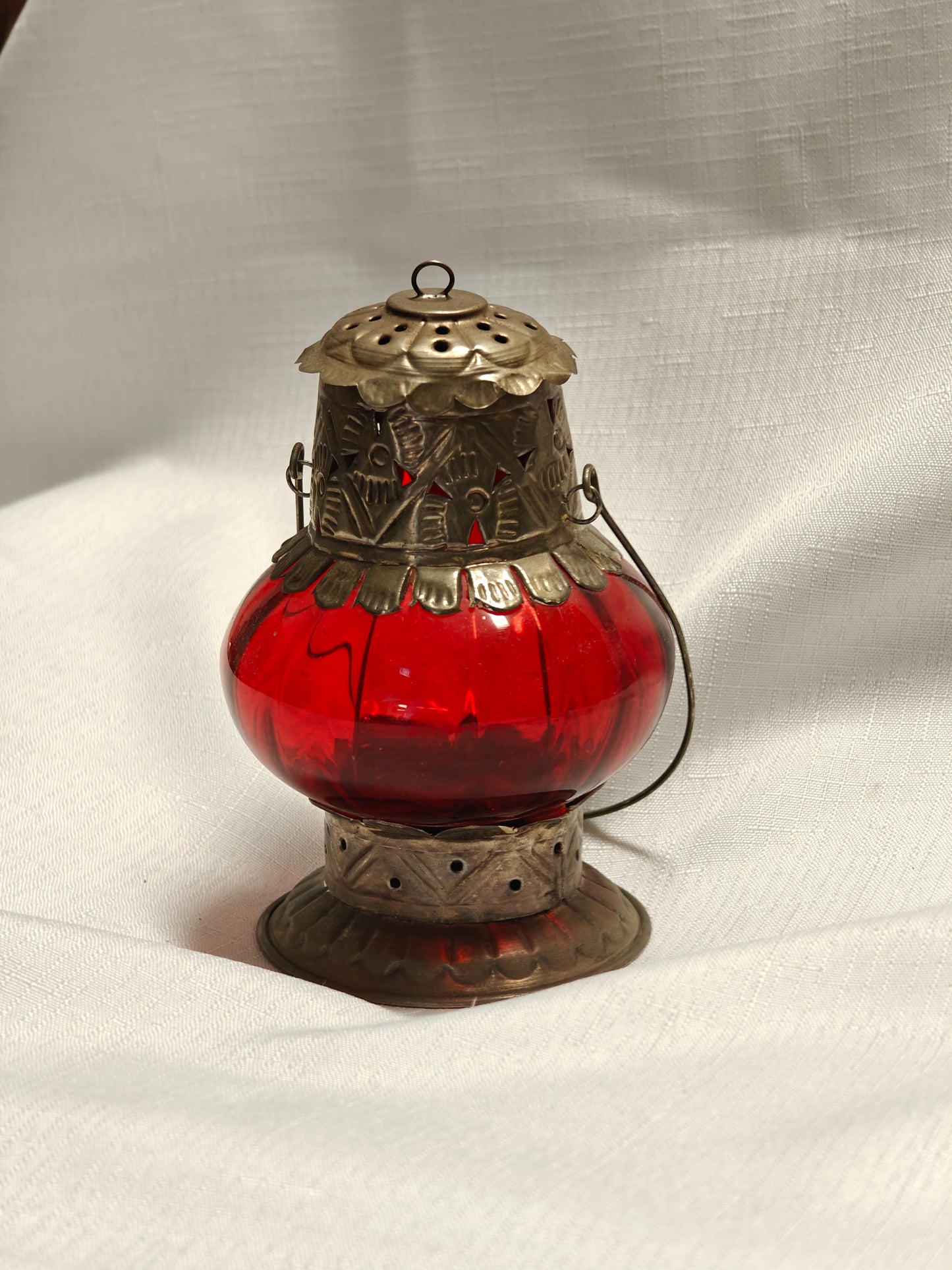 Crimson Glow Heritage Lantern