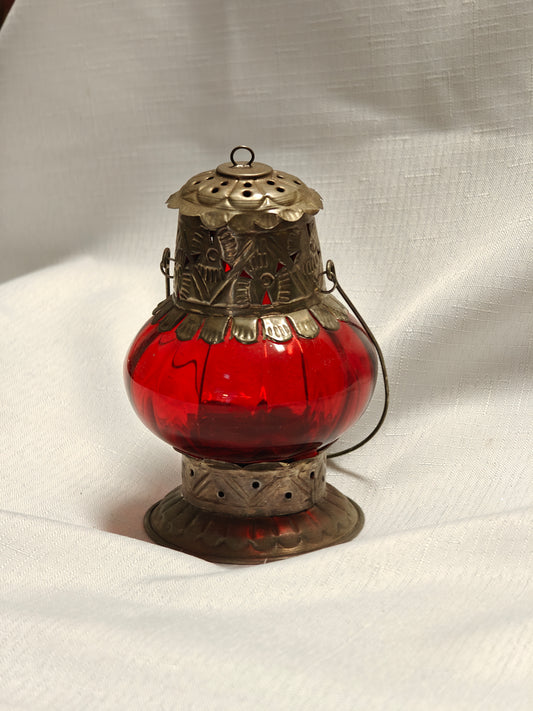 Crimson Glow Heritage Lantern