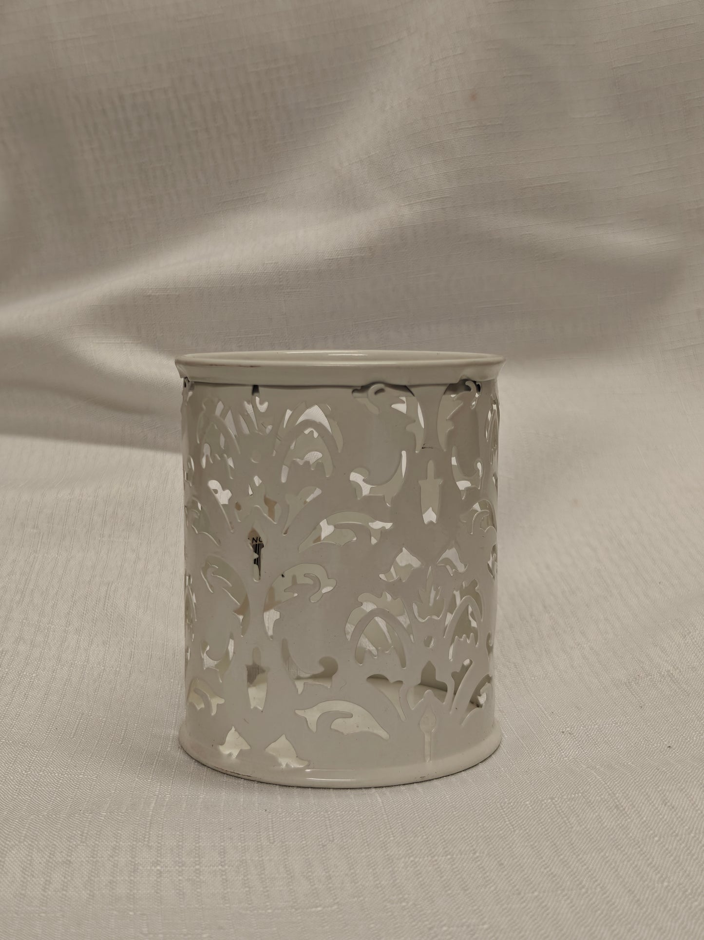 Ivory Lace Cutout Holder (Pink, Baby Pink,Blue,White)