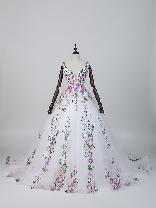 Floral Élan Bridal Gown