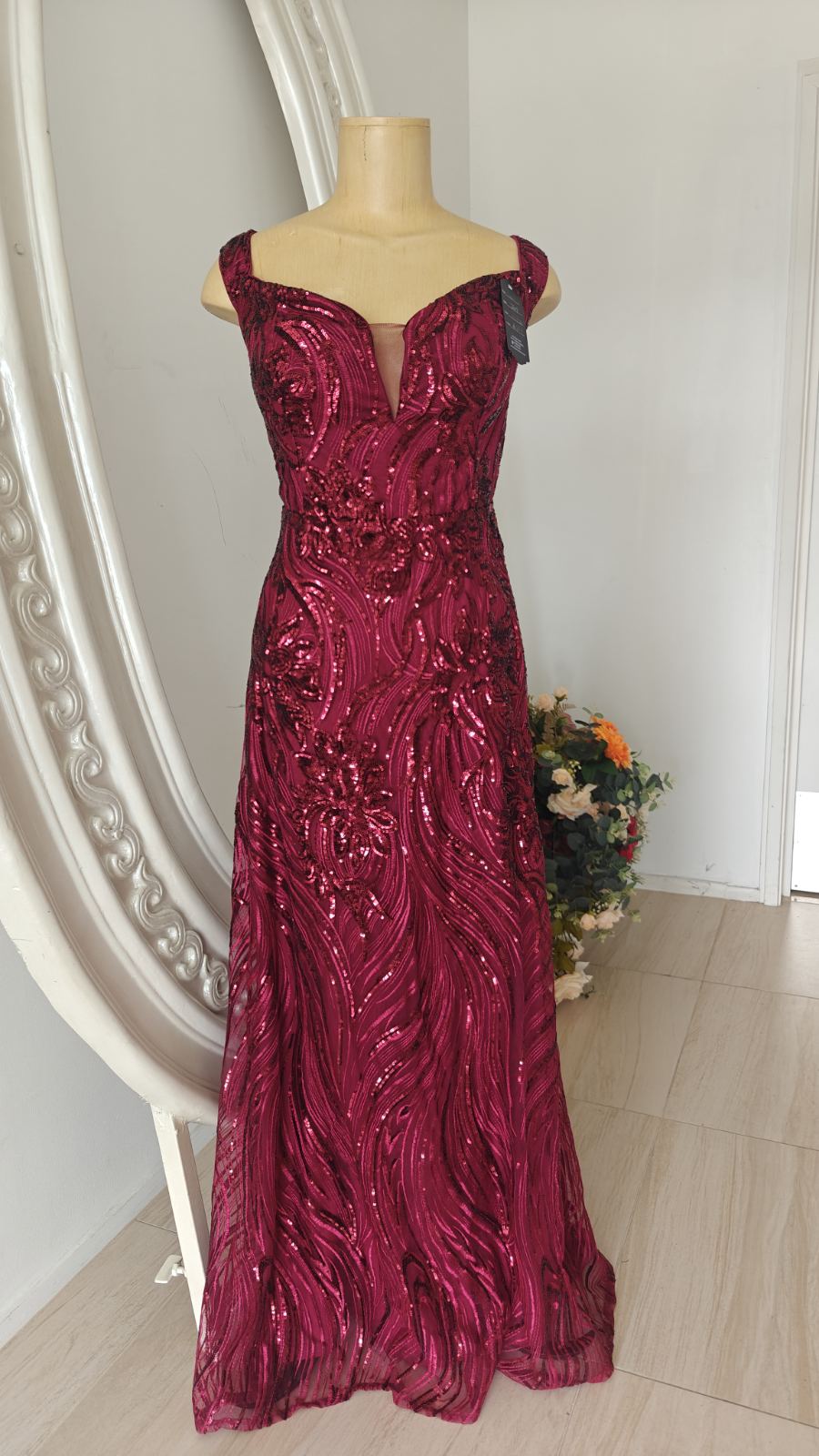 Embellished Deep Red Cap‑Sleeve Gown